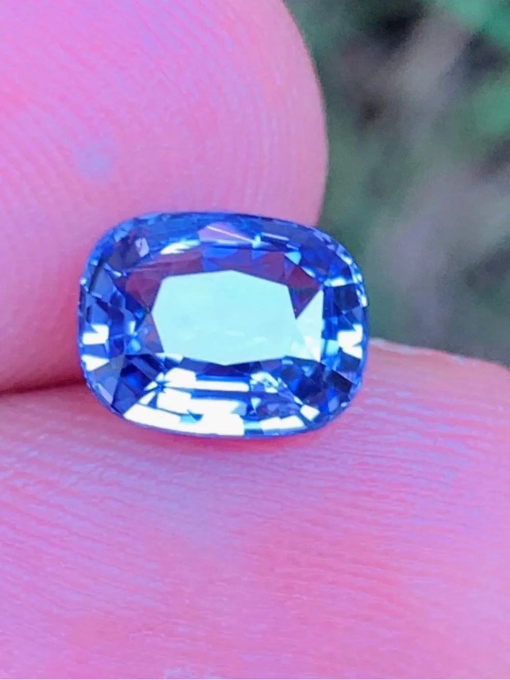 100% Natural, Earth-Mined Gemstone - Picture 6 of 8